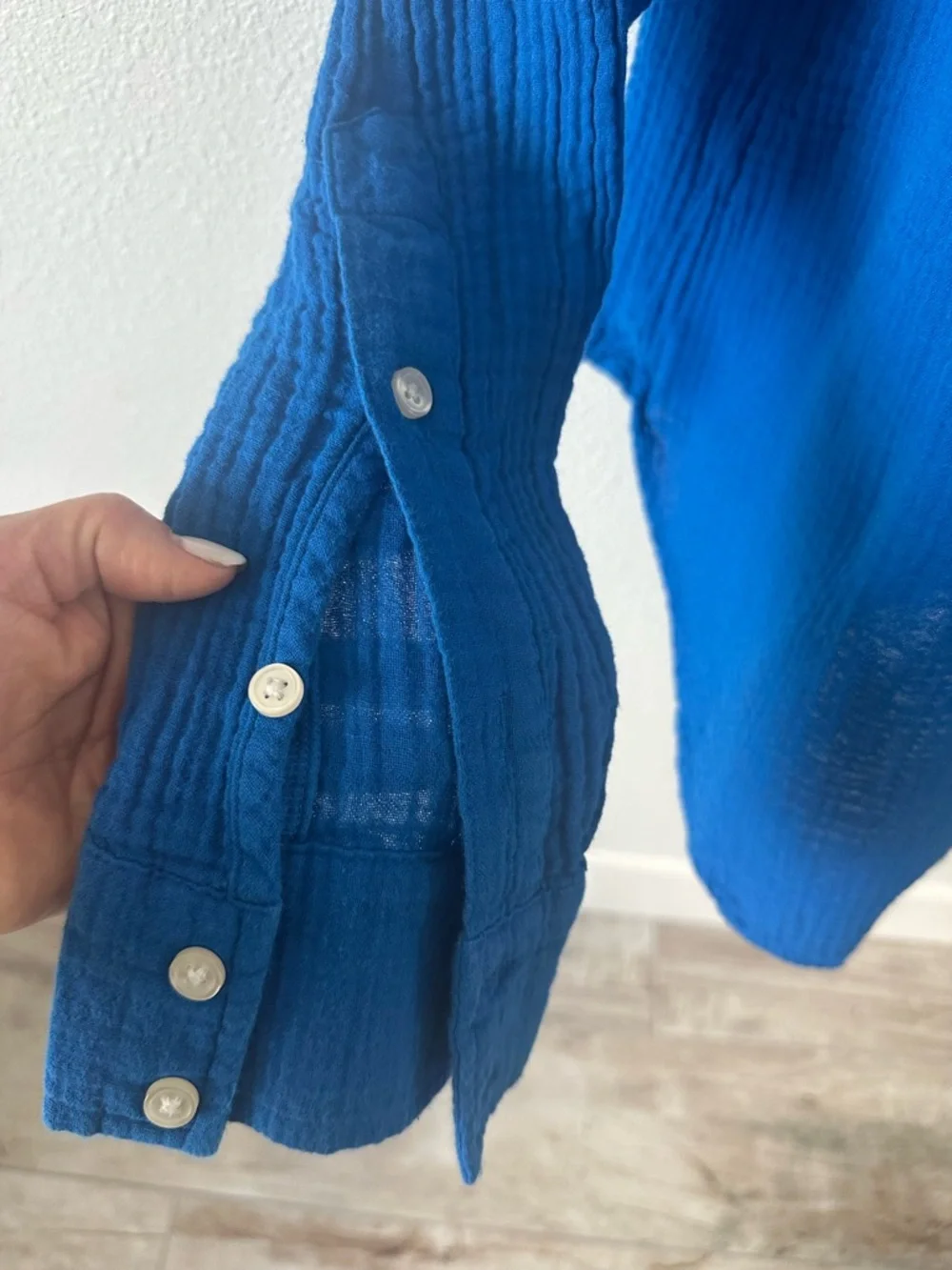 Women's Relaxed Blue Button-Down Cotton Gauze Shirt - Picture 3 of 10